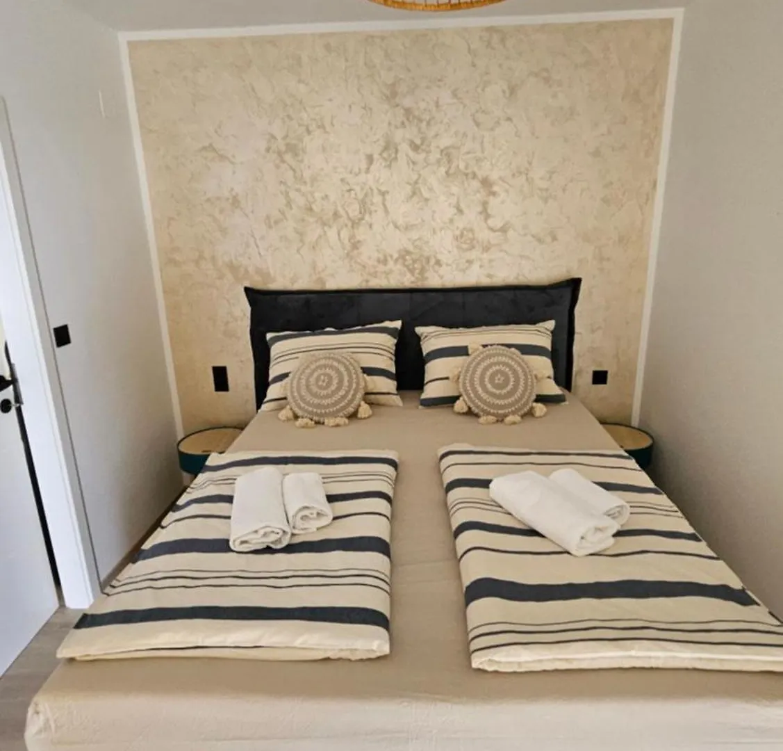 Odmoree Camp & Hostel Ražanac Croatie