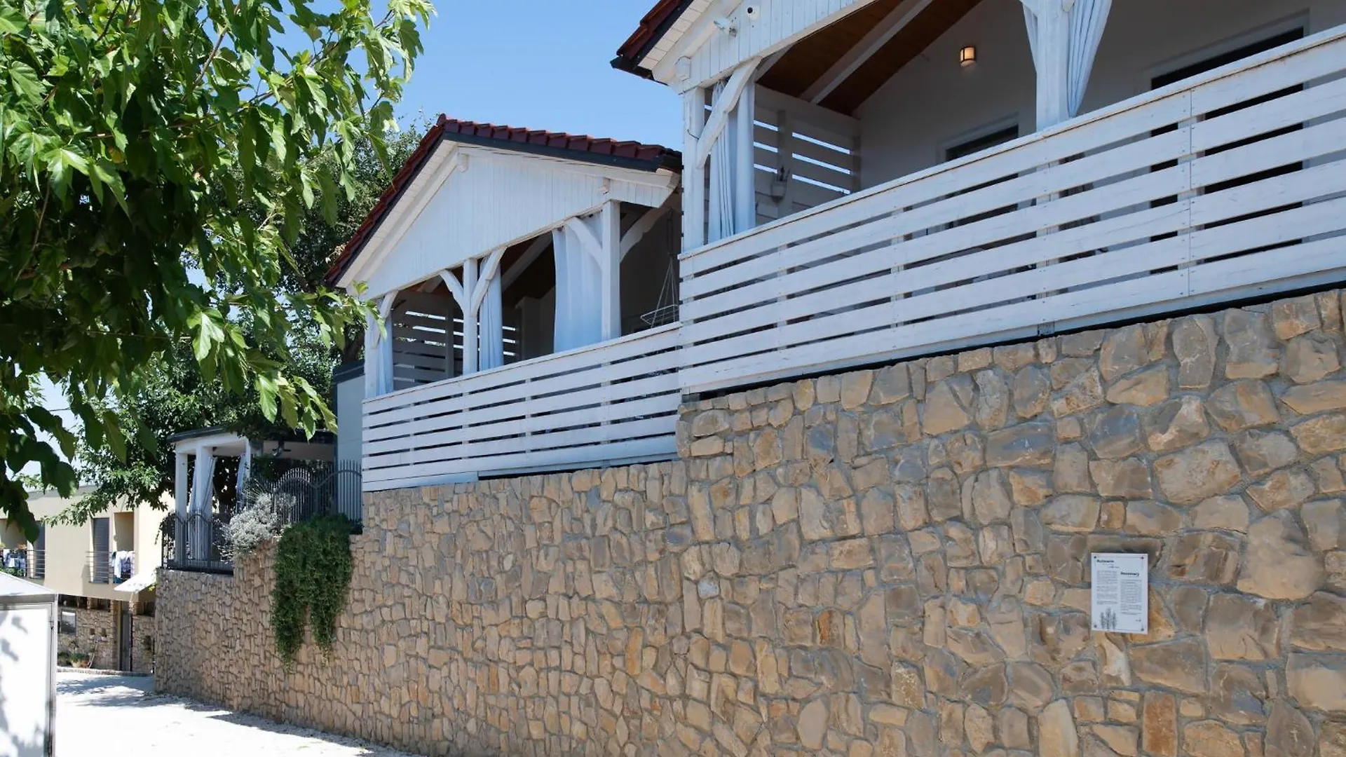 Odmoree Camp & Hostel Ražanac