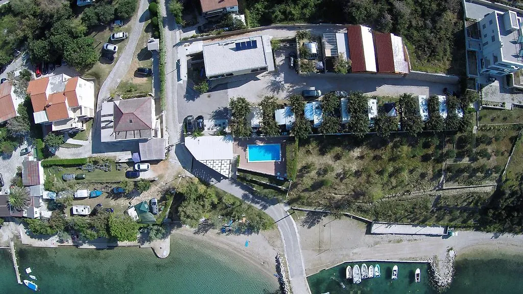 Odmoree Camp & Hostel Ražanac 0*,  Croatie